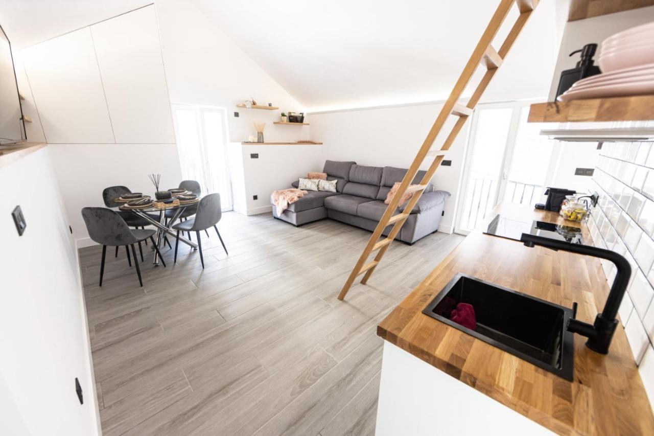カマリーニャスA Casa Dos Contosアパートメント エクステリア 写真